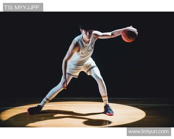 曾凡博的篮球之路：从青涩少年到职业赛场的璀璨星辰